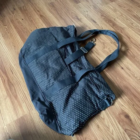 thirty one Fold Over Weekender in Charcoal City Swiss Dot - Picture 5 of 12